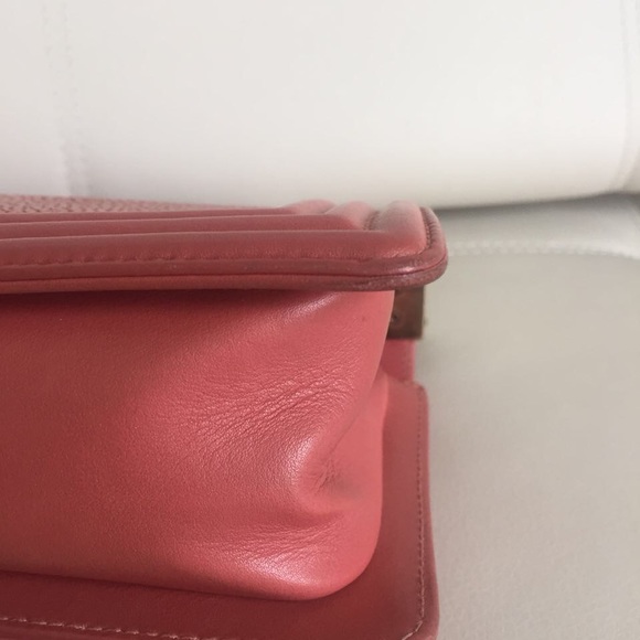 SOLD❌Chanel Metallic Pink Stingray Small Boy - Picture 8 of 8